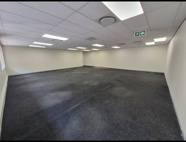 643M² OFFICE TO LET IN WOODMEAD